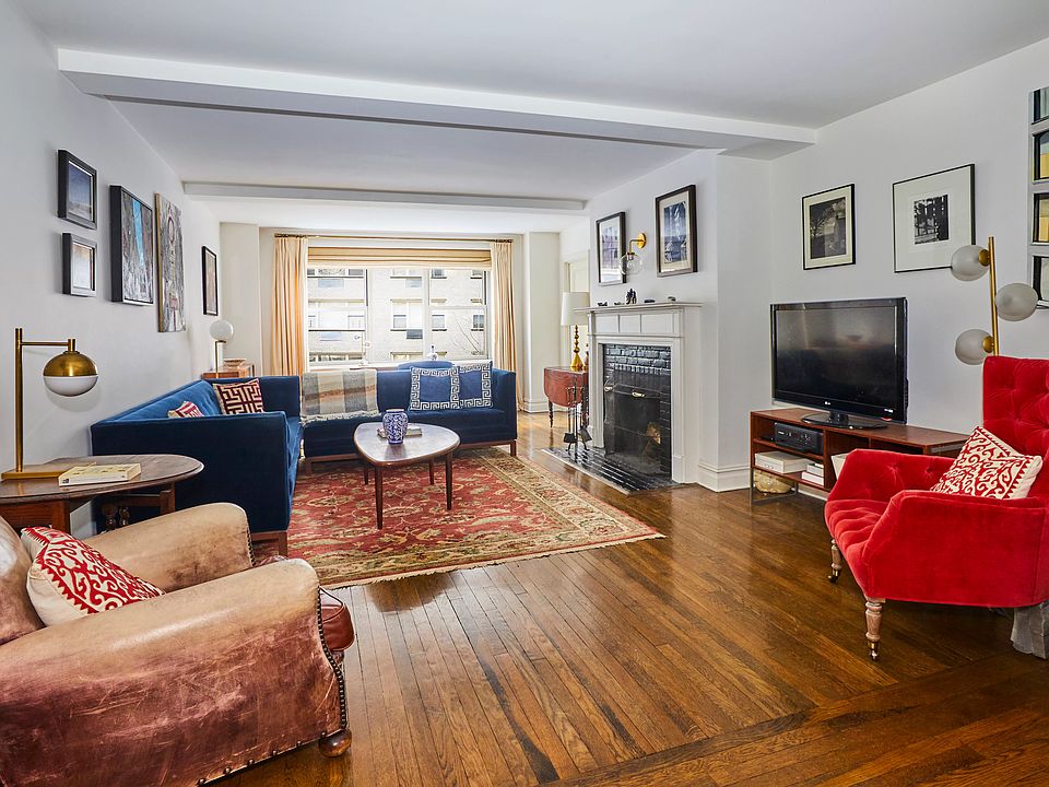 1st image of 414 E 52nd St APT 2A