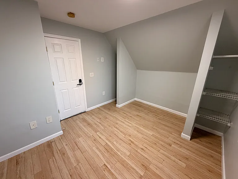 115 Winfield Ave #2 — Photo 12