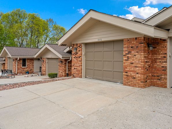 1070 York St, Plymouth, MI 48170