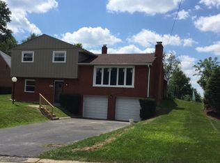 5388 Hacienda Dr, Pittsburgh, PA