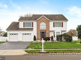 2 Erica Lynne Way, Hamilton, NJ 08690