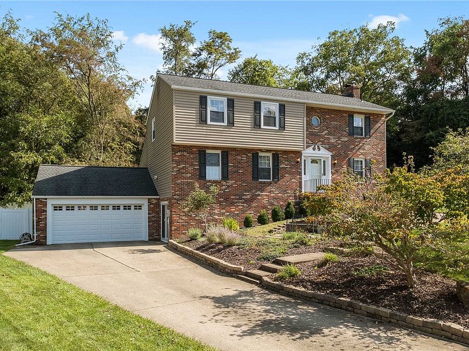 1st image of 224 Lakeside Dr