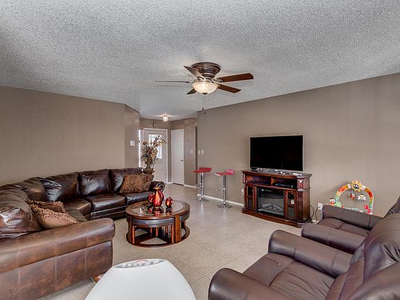 4th image of 5433 N 71st Dr