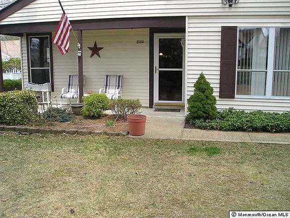5th image of 801 Westminster Court #B
