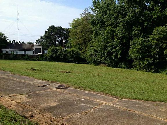 3rd image of 578 W Atlanta St SE