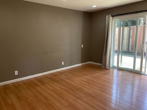 3rd image of 88 Garden Way