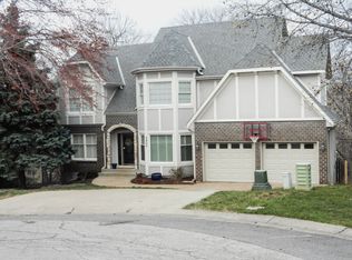 5805 Haskins St, Shawnee, KS 66216