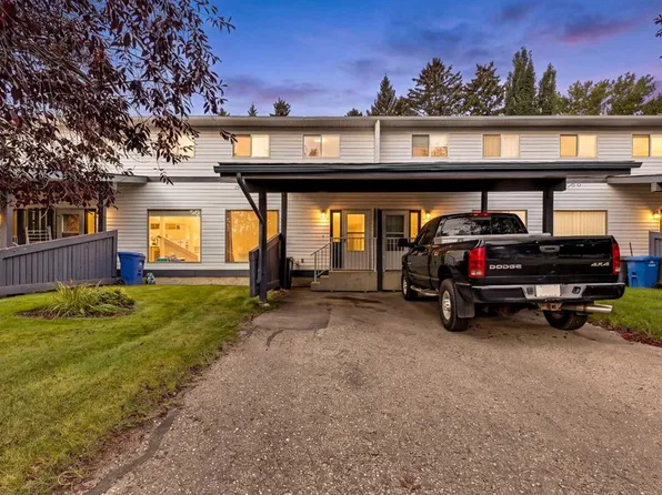 107 E Elm Pl #105, Okotoks, AB T1S 1J1