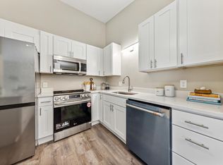 19143 Twilight Trl, Eden Prairie, MN 55346