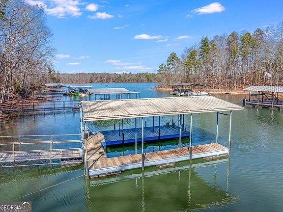 2nd image of 158 Creekwood Rd