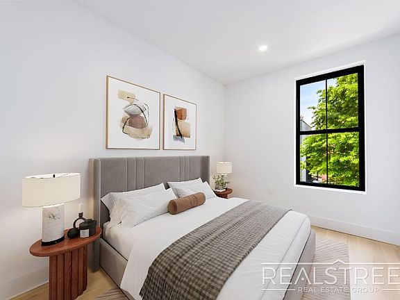 5th image of 280 Humboldt St #2