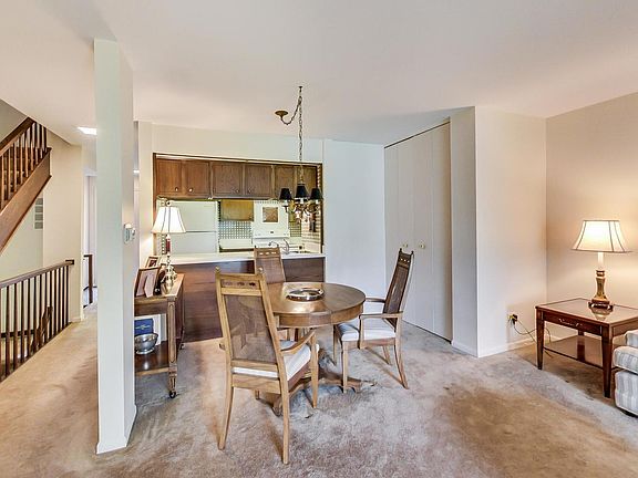 4th image of 1829 Wildberry Dr Unit H