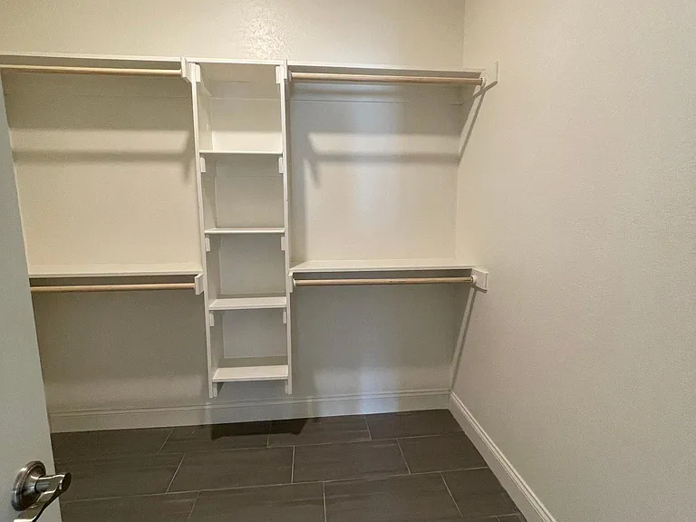 421 Linda Ln — Photo 19