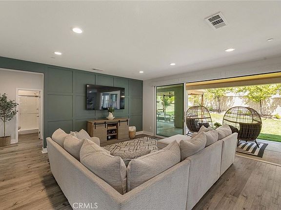 5th image of 25095 Aspen Falls Dr