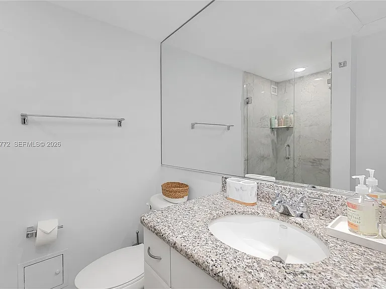 5600 Collins Ave #14R — Photo 18