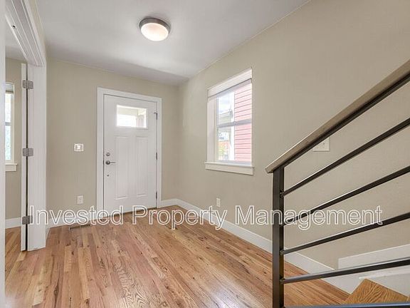 5th image of 3344 N Williams St