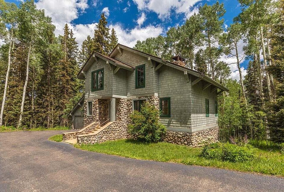 1st image of 105 Polecat Ln
