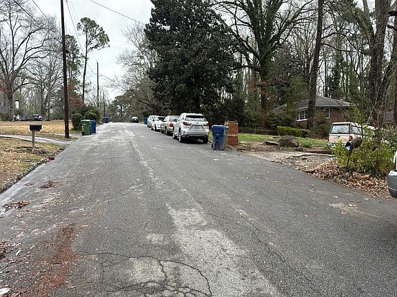 4th image of 1599 Boulevard Lorraine SW