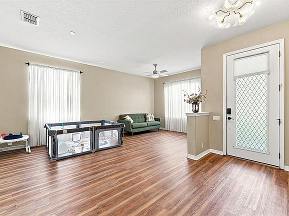 5th image of 14848 POTTERTON CIRCLE