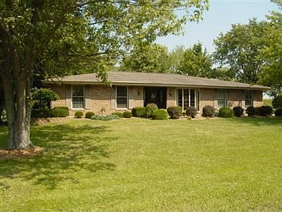 2nd image of 636 Hoffmann Ave