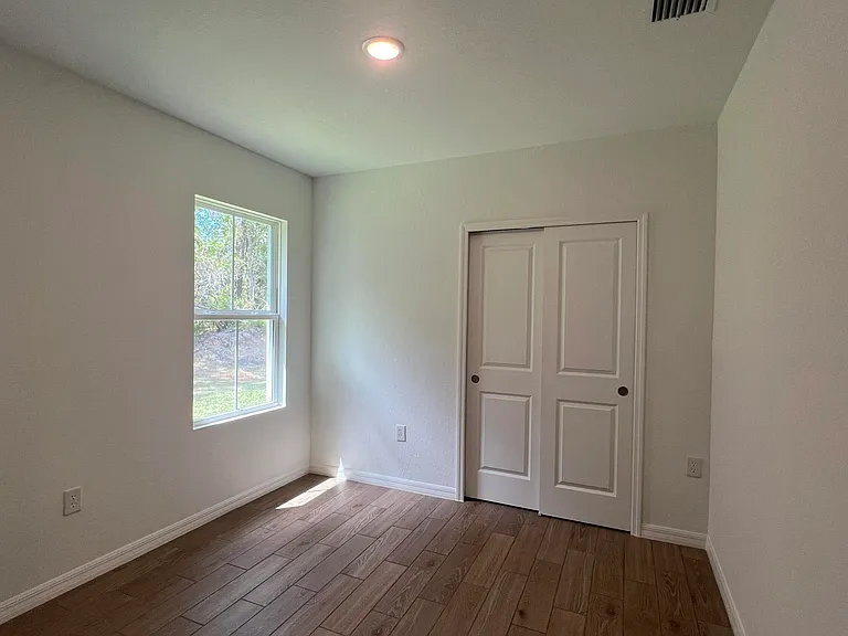 1782 SW Bayshore Blvd — Photo 12