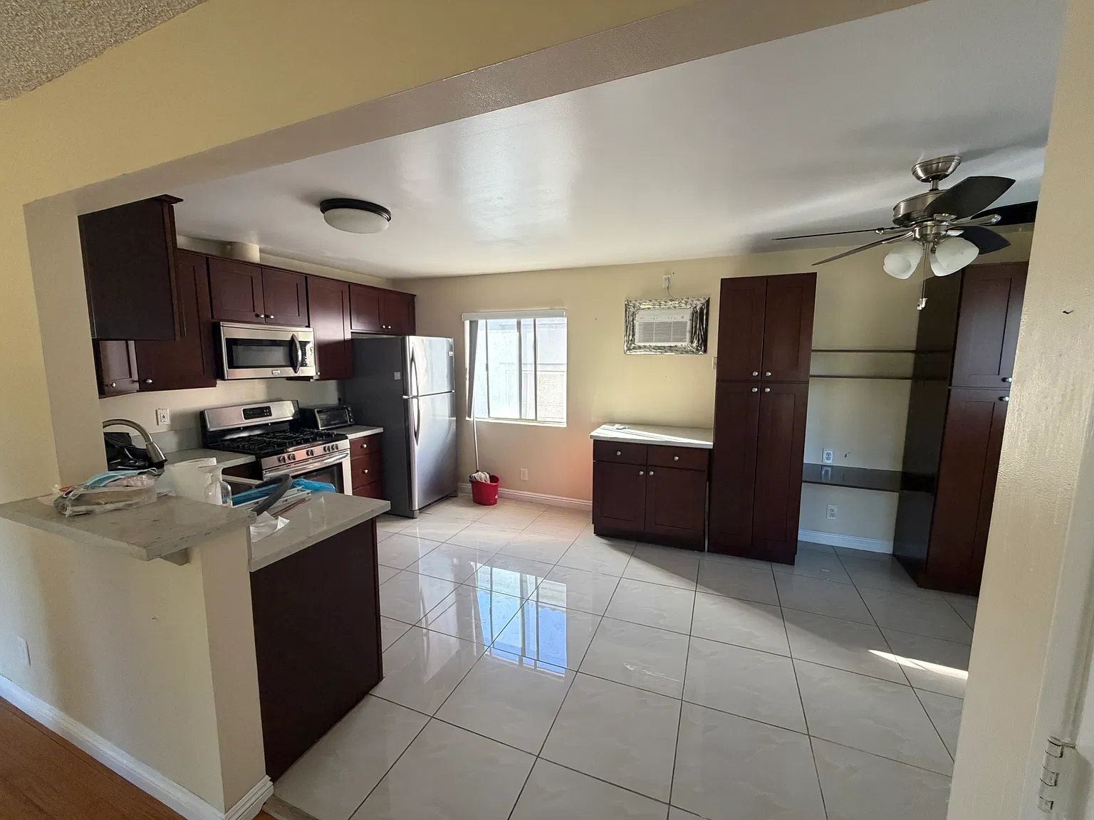 2 bed, $1,980 — Photo 2