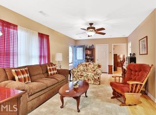 170 Hunters Gln, Fayetteville, GA 30215