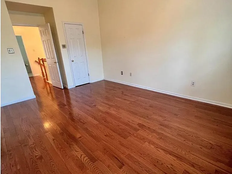 3303 Sterling Rd — Photo 9