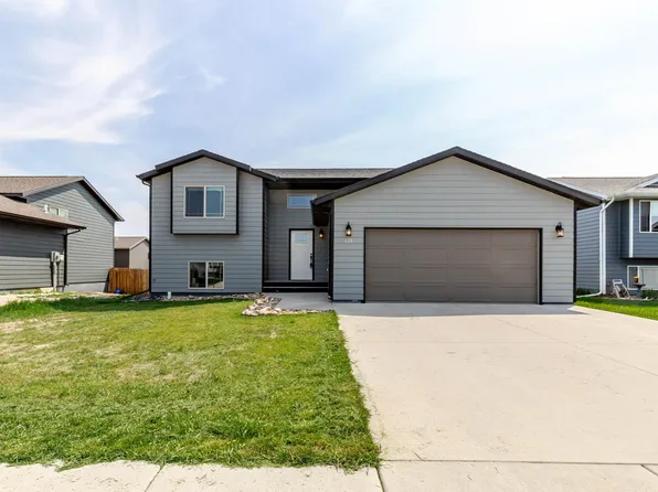 628 Boswell Blvd, Box Elder, SD 57719