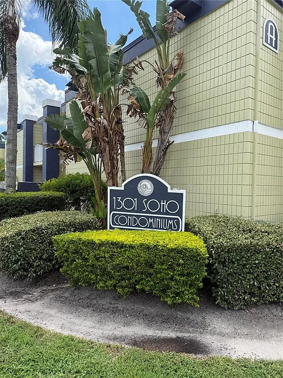 2 bed, 1.0 bath, 792 sqft, $2,250 — Photo 1