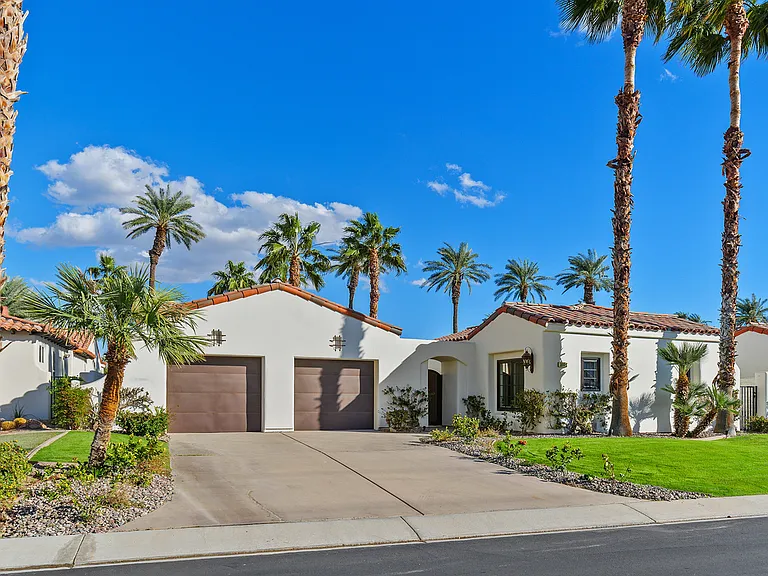 56408 Palms Dr — Photo 40