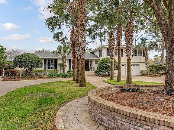 5135 Pirates Cove Rd-003-87-Front of Hom