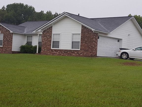 2nd image of 2400 Emily Ln