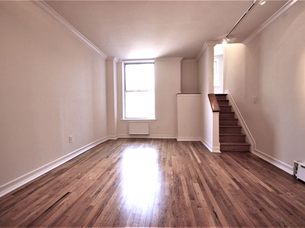 443 W 50th St APT 3W