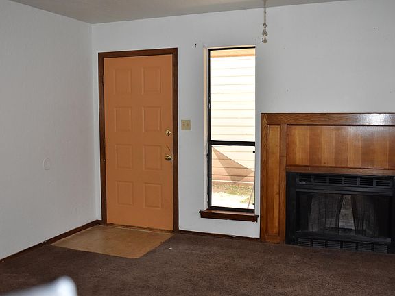 2nd image of 2903 NE Tortoise Dr APT D