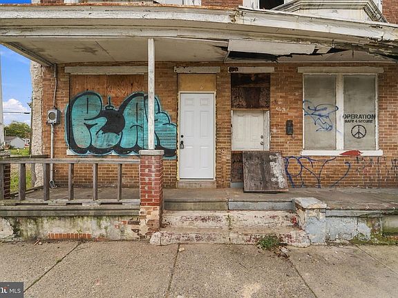 3rd image of 966 Ferry Ave