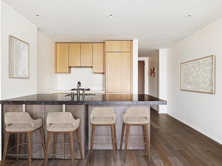 543 W 122nd St #6B — Photo 4