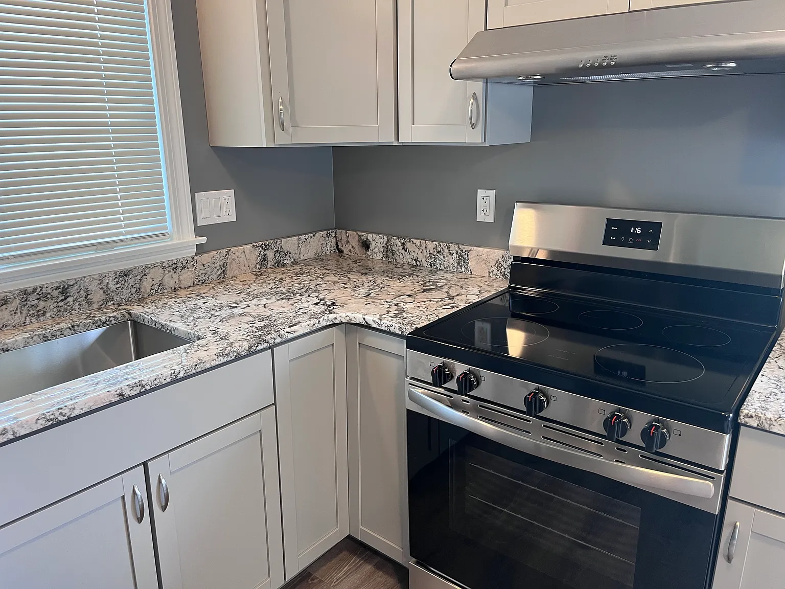 41 Dale Ct — Photo 2
