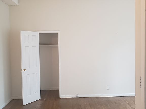 3rd image of 131 E 23rd St APT 8A