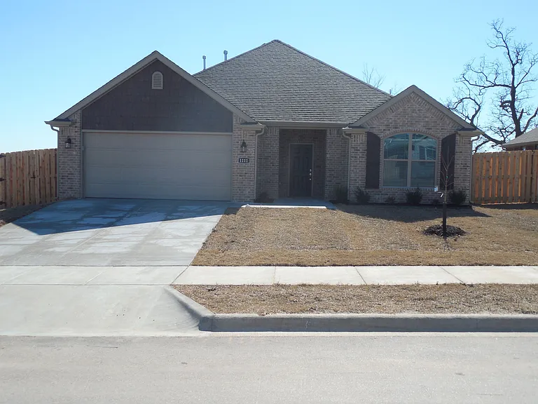 1111 Gardenia St — Photo 37