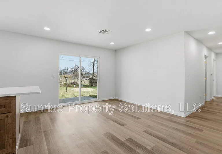 644 Hunters Hill Rd — Photo 8