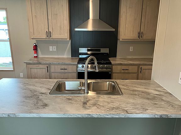 4th image of 1058 S Park Dr #1058