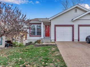510 Spring Glen Dr, Ballwin, MO 63021