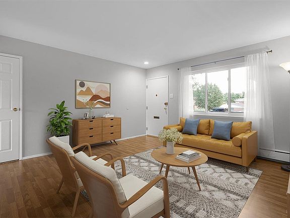3rd image of 10747 Carroll Wood Way