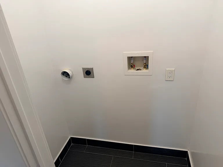 123 Shirley Ave — Photo 10