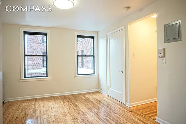 Rented by Compass | media 18