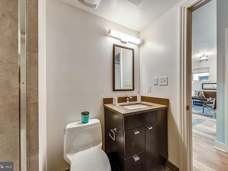 2360 Champlain St NW #1.4 — Photo 18
