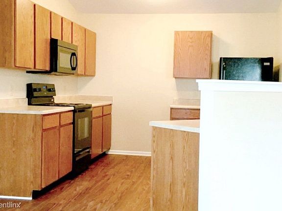 91900124_2924 Seasons Dr_Greenwood_IN_2016-2