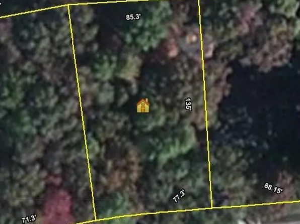 107 Burrough Ln, Crossville, TN 38558