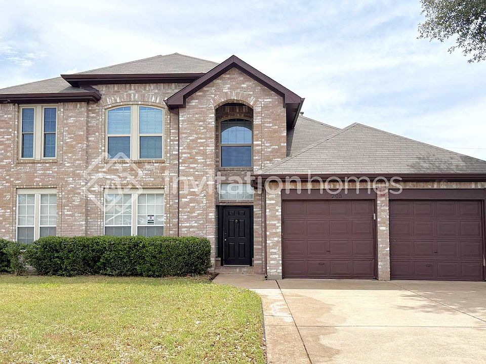 1st image of 205 Moss Dr